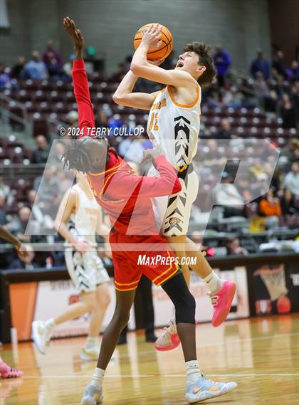Thumbnail 3 in Judge Memorial Catholic vs. Ogden (UHSAA 3A Semifinal) photogallery.