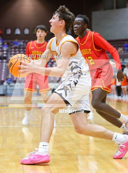 Thumbnail 2 in Judge Memorial Catholic vs. Ogden (UHSAA 3A Semifinal) photogallery.