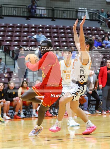 Thumbnail 3 in Judge Memorial Catholic vs. Ogden (UHSAA 3A Semifinal) photogallery.
