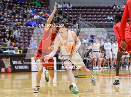 Thumbnail 1 in Judge Memorial Catholic vs. Ogden (UHSAA 3A Semifinal) photogallery.