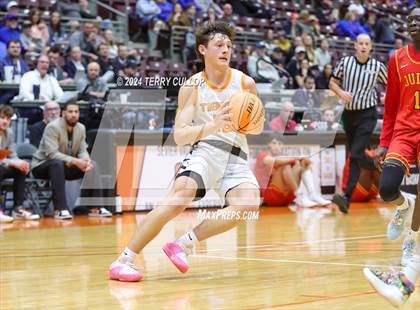 Thumbnail 2 in Judge Memorial Catholic vs. Ogden (UHSAA 3A Semifinal) photogallery.