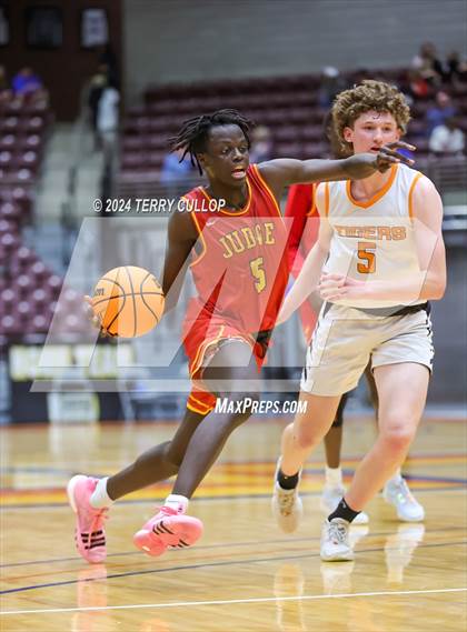 Thumbnail 2 in Judge Memorial Catholic vs. Ogden (UHSAA 3A Semifinal) photogallery.