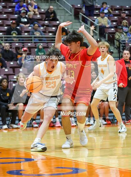 Thumbnail 2 in Judge Memorial Catholic vs. Ogden (UHSAA 3A Semifinal) photogallery.