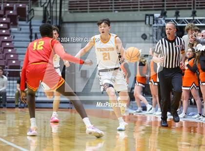 Thumbnail 3 in Judge Memorial Catholic vs. Ogden (UHSAA 3A Semifinal) photogallery.