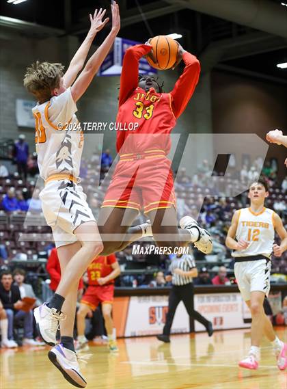 Thumbnail 2 in Judge Memorial Catholic vs. Ogden (UHSAA 3A Semifinal) photogallery.