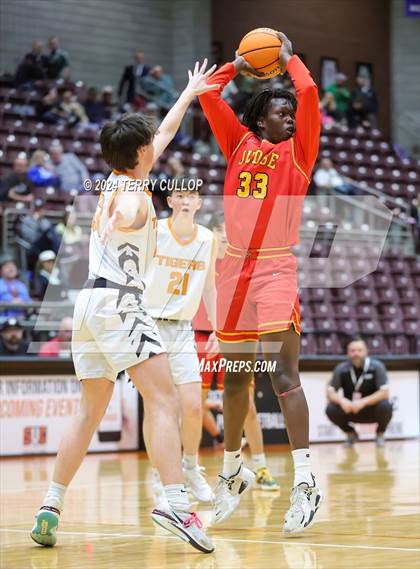 Thumbnail 3 in Judge Memorial Catholic vs. Ogden (UHSAA 3A Semifinal) photogallery.