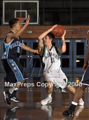 Thumbnail 1 in Otay Ranch vs Thousand Oaks (Torrey Pines Holiday Prep Classic) photogallery.