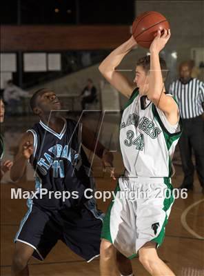 Thumbnail 1 in Otay Ranch vs Thousand Oaks (Torrey Pines Holiday Prep Classic) photogallery.