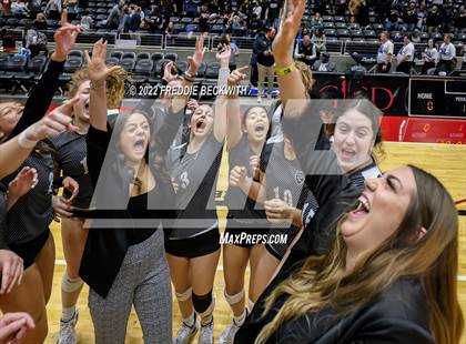 Thumbnail 1 in Randall vs. Hargrave (UIL 4A Semifinal) photogallery.