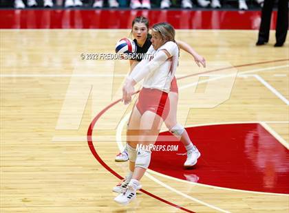 Thumbnail 2 in Randall vs. Hargrave (UIL 4A Semifinal) photogallery.