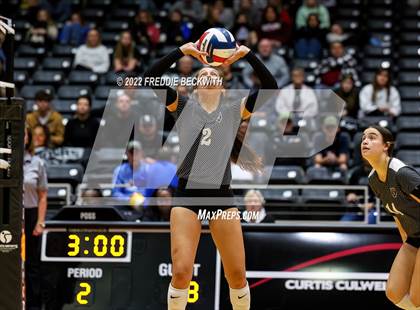 Thumbnail 2 in Randall vs. Hargrave (UIL 4A Semifinal) photogallery.