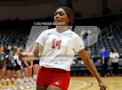 Thumbnail 1 in Randall vs. Hargrave (UIL 4A Semifinal) photogallery.