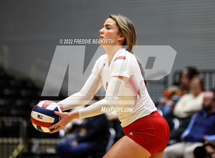 Thumbnail 2 in Randall vs. Hargrave (UIL 4A Semifinal) photogallery.
