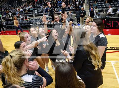 Thumbnail 3 in Randall vs. Hargrave (UIL 4A Semifinal) photogallery.