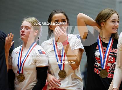 Thumbnail 1 in Randall vs. Hargrave (UIL 4A Semifinal) photogallery.