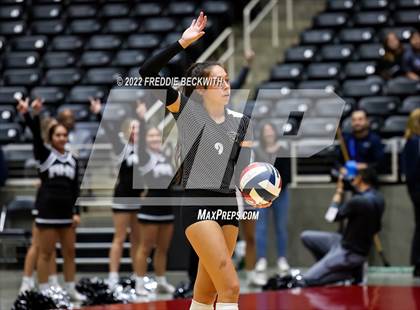 Thumbnail 2 in Randall vs. Hargrave (UIL 4A Semifinal) photogallery.