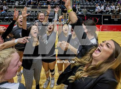 Thumbnail 2 in Randall vs. Hargrave (UIL 4A Semifinal) photogallery.