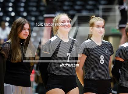 Thumbnail 1 in Randall vs. Hargrave (UIL 4A Semifinal) photogallery.