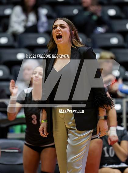 Thumbnail 2 in Randall vs. Hargrave (UIL 4A Semifinal) photogallery.
