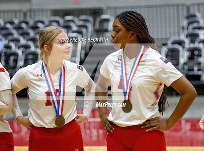 Thumbnail 1 in Randall vs. Hargrave (UIL 4A Semifinal) photogallery.