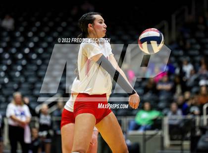 Thumbnail 1 in Randall vs. Hargrave (UIL 4A Semifinal) photogallery.