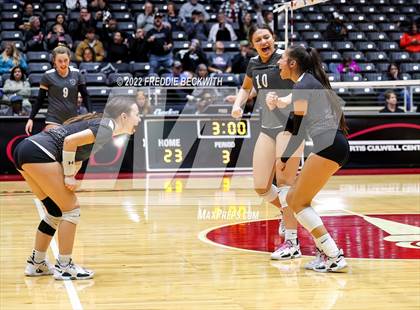 Thumbnail 1 in Randall vs. Hargrave (UIL 4A Semifinal) photogallery.