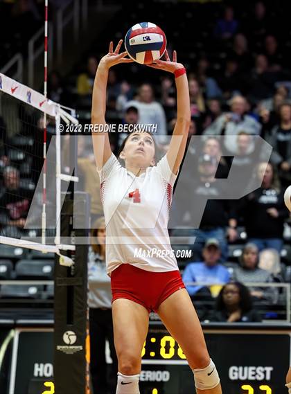 Thumbnail 2 in Randall vs. Hargrave (UIL 4A Semifinal) photogallery.