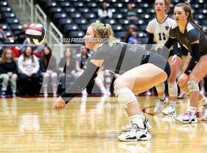Thumbnail 3 in Randall vs. Hargrave (UIL 4A Semifinal) photogallery.