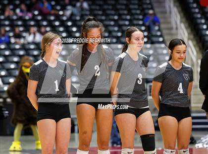 Thumbnail 2 in Randall vs. Hargrave (UIL 4A Semifinal) photogallery.