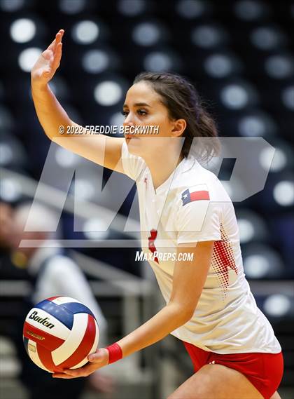 Thumbnail 2 in Randall vs. Hargrave (UIL 4A Semifinal) photogallery.