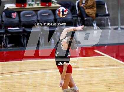 Thumbnail 2 in Randall vs. Hargrave (UIL 4A Semifinal) photogallery.