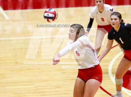 Thumbnail 1 in Randall vs. Hargrave (UIL 4A Semifinal) photogallery.