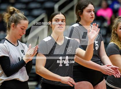 Thumbnail 2 in Randall vs. Hargrave (UIL 4A Semifinal) photogallery.