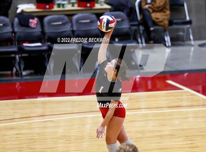 Thumbnail 3 in Randall vs. Hargrave (UIL 4A Semifinal) photogallery.
