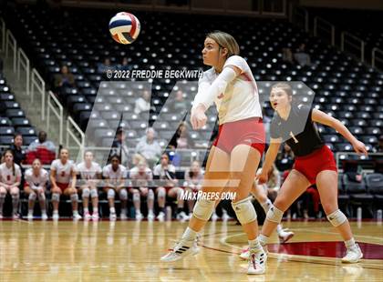 Thumbnail 3 in Randall vs. Hargrave (UIL 4A Semifinal) photogallery.