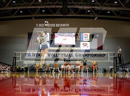 Thumbnail 1 in Randall vs. Hargrave (UIL 4A Semifinal) photogallery.