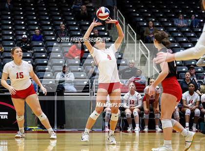 Thumbnail 2 in Randall vs. Hargrave (UIL 4A Semifinal) photogallery.