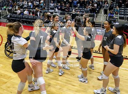 Thumbnail 3 in Randall vs. Hargrave (UIL 4A Semifinal) photogallery.