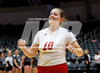 Thumbnail 3 in Randall vs. Hargrave (UIL 4A Semifinal) photogallery.