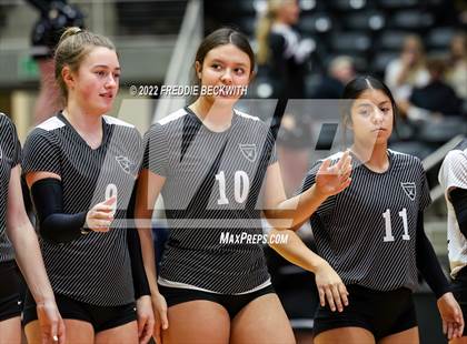 Thumbnail 2 in Randall vs. Hargrave (UIL 4A Semifinal) photogallery.