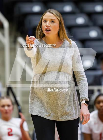 Thumbnail 1 in Randall vs. Hargrave (UIL 4A Semifinal) photogallery.