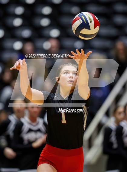 Thumbnail 3 in Randall vs. Hargrave (UIL 4A Semifinal) photogallery.