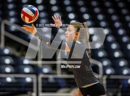 Thumbnail 1 in Randall vs. Hargrave (UIL 4A Semifinal) photogallery.