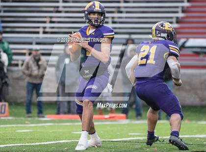Thumbnail 2 in Escalon vs. Hilmar (CIF SJS D6 Final) photogallery.