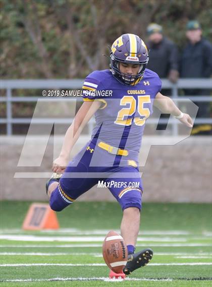 Thumbnail 2 in Escalon vs. Hilmar (CIF SJS D6 Final) photogallery.