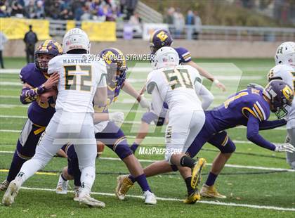 Thumbnail 3 in Escalon vs. Hilmar (CIF SJS D6 Final) photogallery.