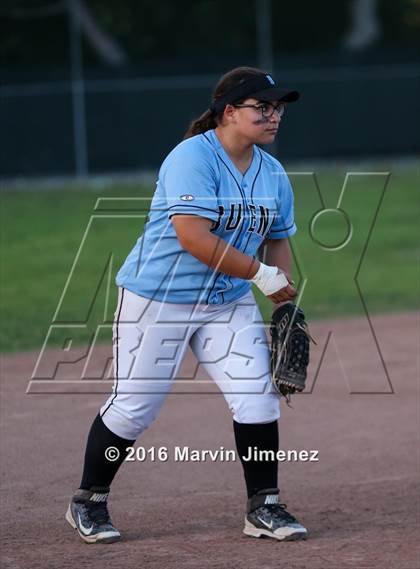 Thumbnail 2 in Buena vs. Granada Hills photogallery.
