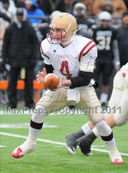 Thumbnail 2 in Buchtel vs. Bishop Watterson (OHSAA D3 Final) photogallery.
