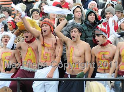 Thumbnail 3 in Buchtel vs. Bishop Watterson (OHSAA D3 Final) photogallery.