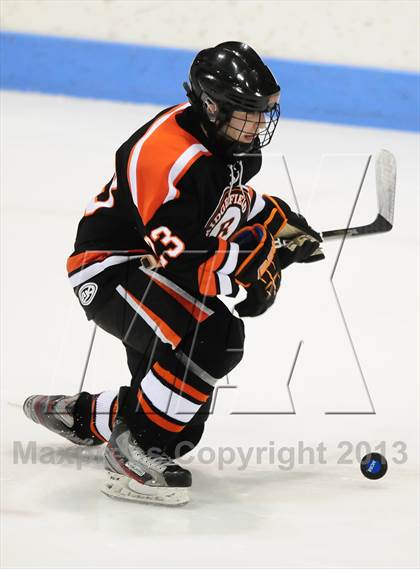 Thumbnail 2 in Ridgefield vs. Fairfield Prep (CIAC Division I Semifinal) photogallery.